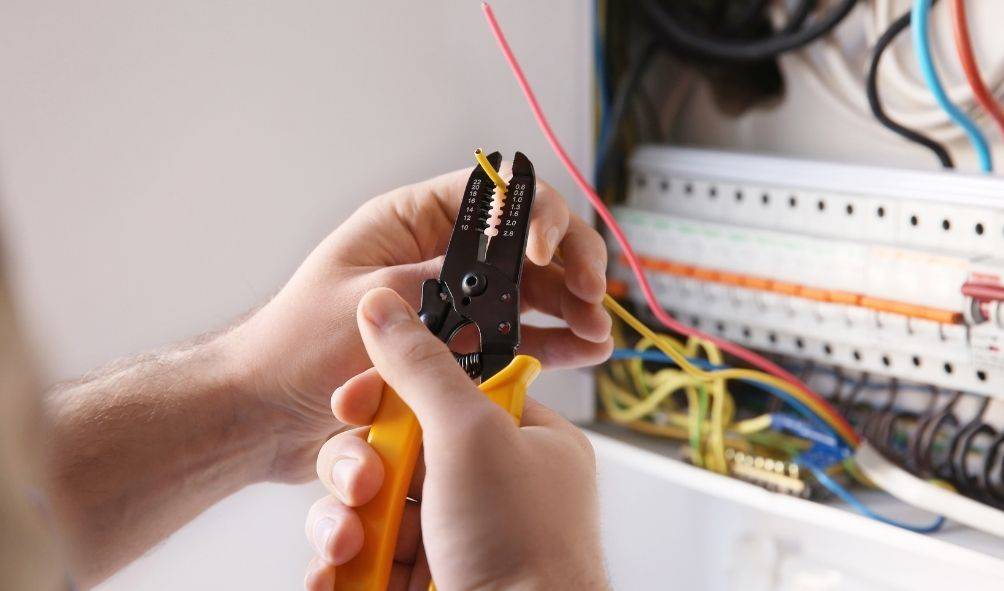 Bursa Üçevler Elektrikçi